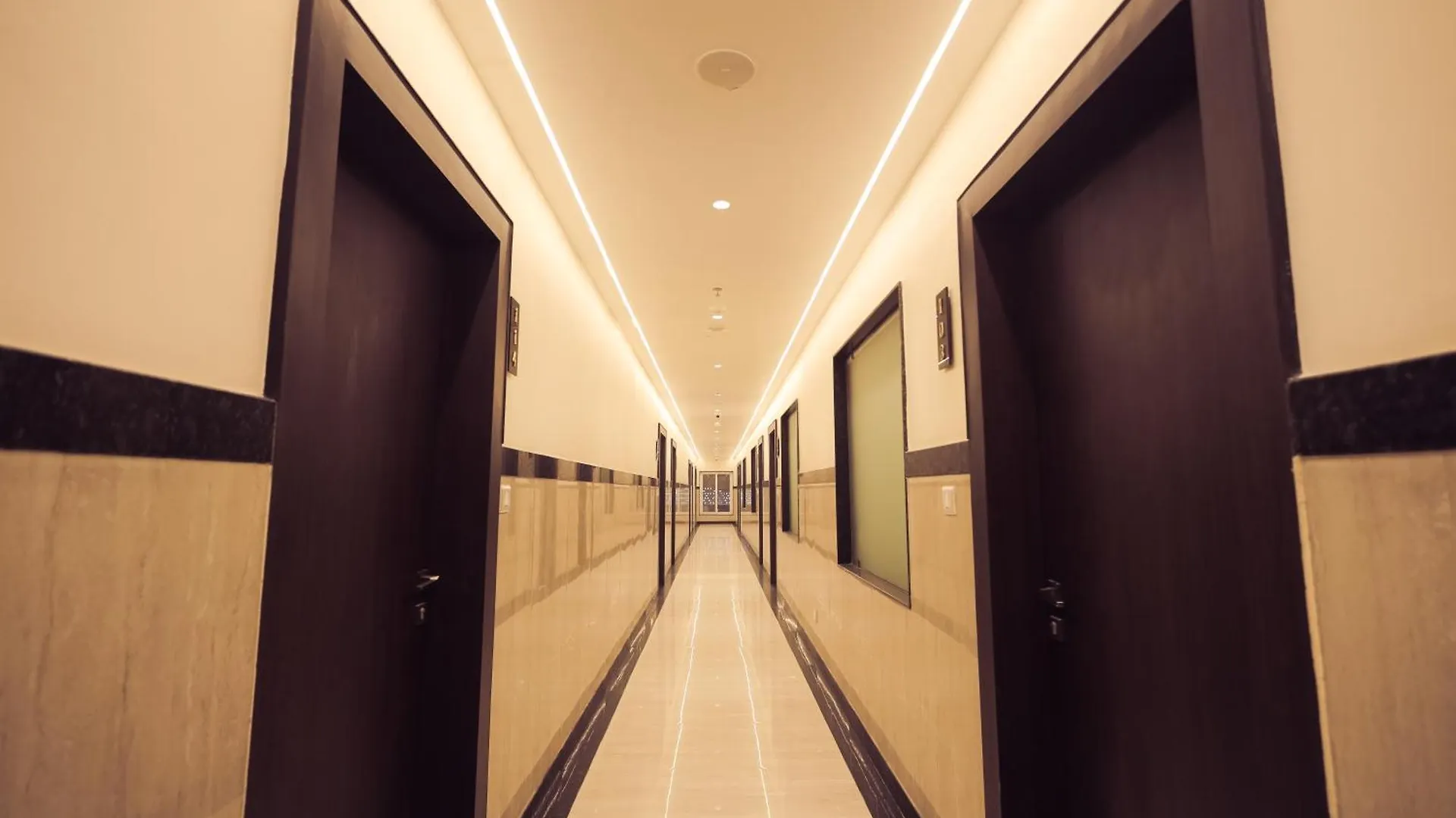 Hotel Vanshivat Βαρανάσι 4*,  Ινδία