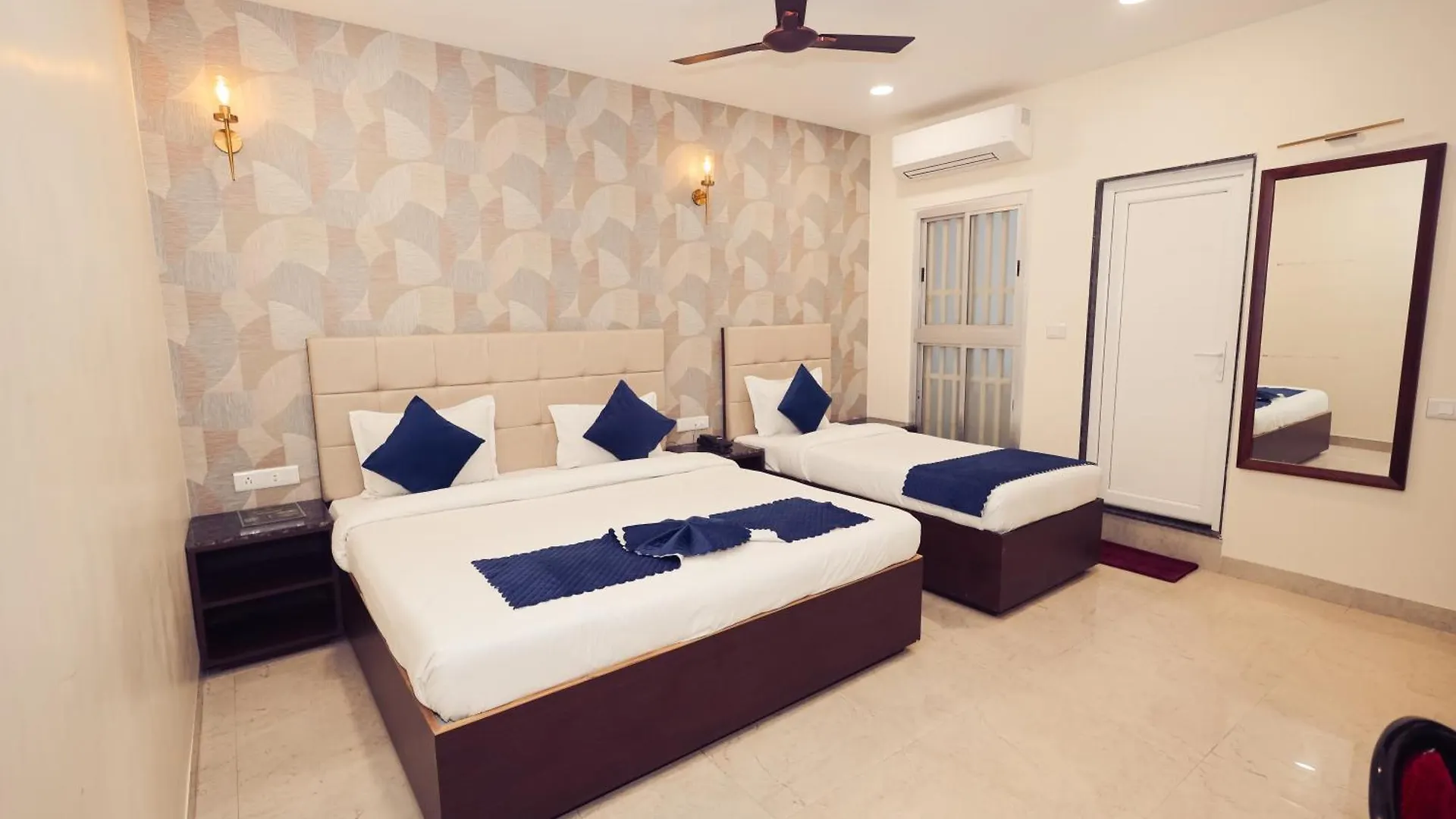 Hotel Vanshivat Varanasi 4*,